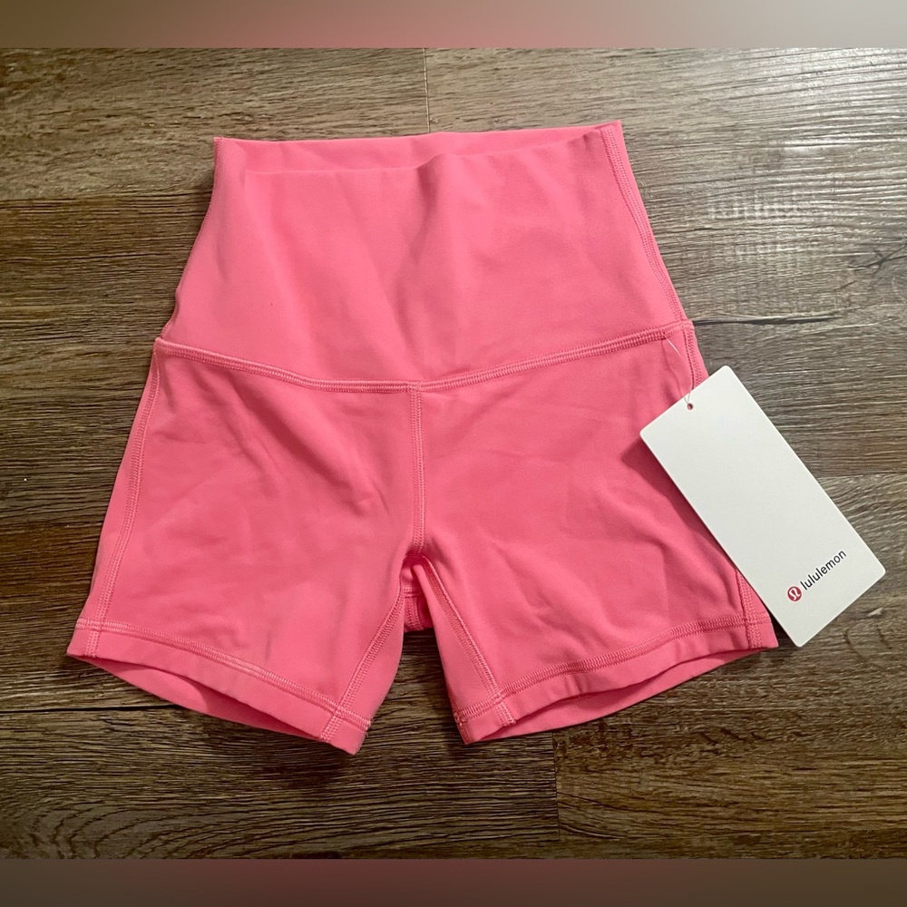 Lululemon Shorts Women’s Size 2 Align High-Rise HR Pink New NWT Athletic Gym - Picture 2 of 8